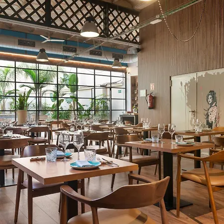 酒店 布隆多建筑师酒店 4*